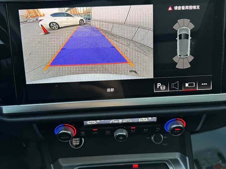 Фото 12 - Audi Q3