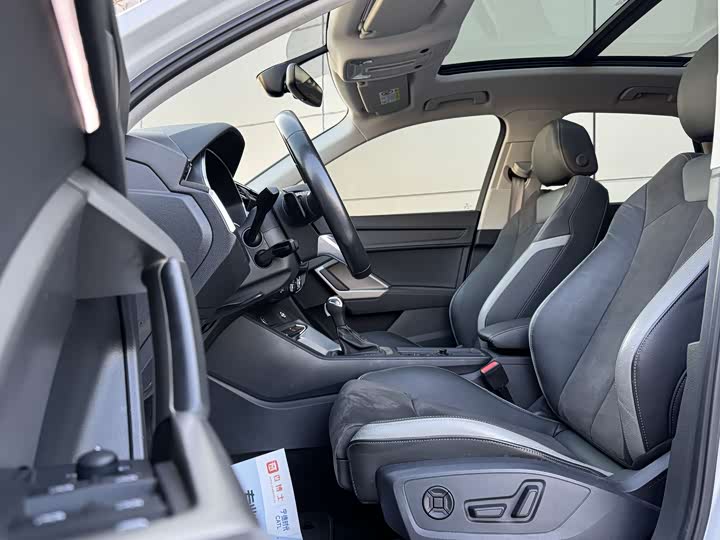 Фото 13 - Audi Q3