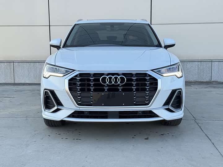 Фото 5 - Audi Q3