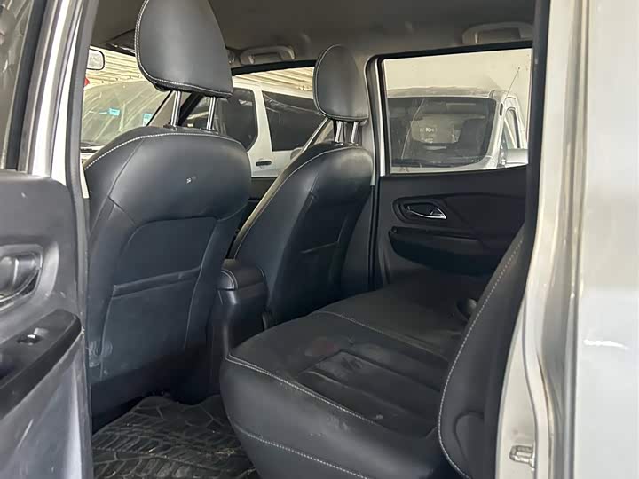 Фото 4 - Dongfeng Rich