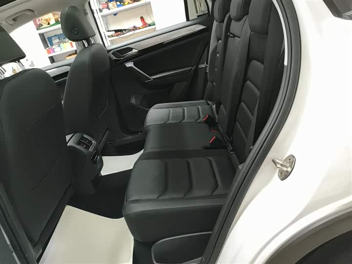 Фото 17 - Volkswagen Tayron