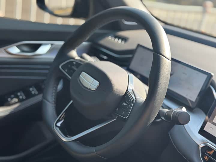 Фото 13 - Geely Preface