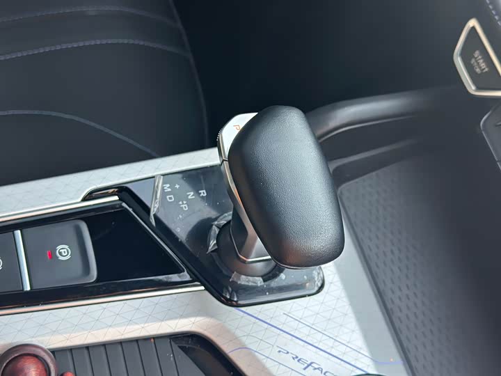 Фото 14 - Geely Preface