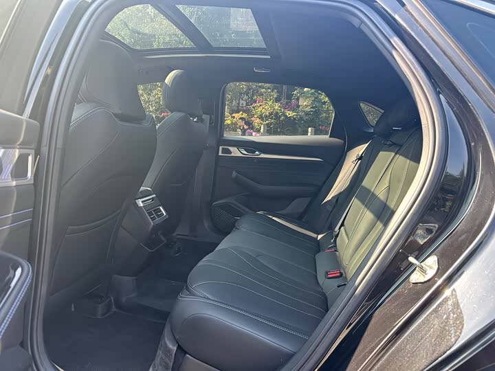 Фото 5 - Geely Preface