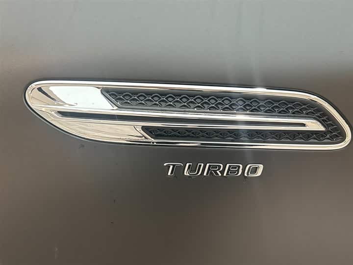 Фото 10 - Mercedes-Benz AMG GT