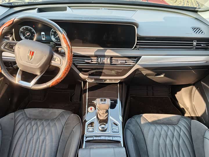 Фото 13 - Hongqi HS5