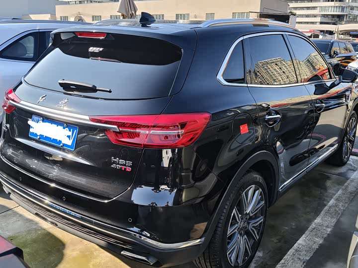 Фото 18 - Hongqi HS5