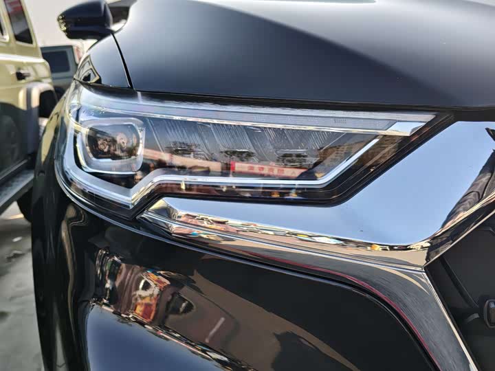 Фото 4 - Hongqi HS5