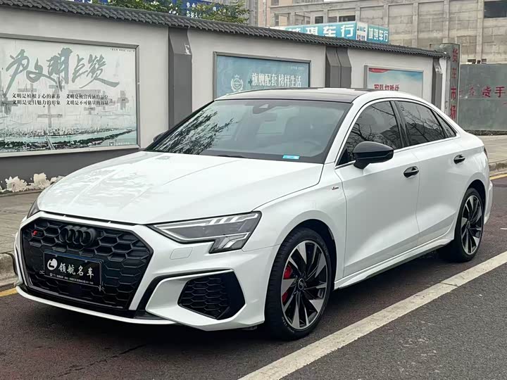 Фото 2 - Audi A3