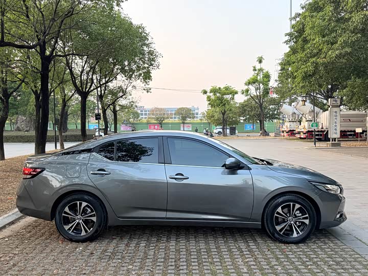 Фото 17 - Nissan Sylphy