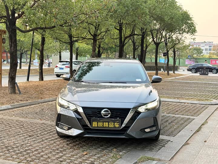 Фото 2 - Nissan Sylphy