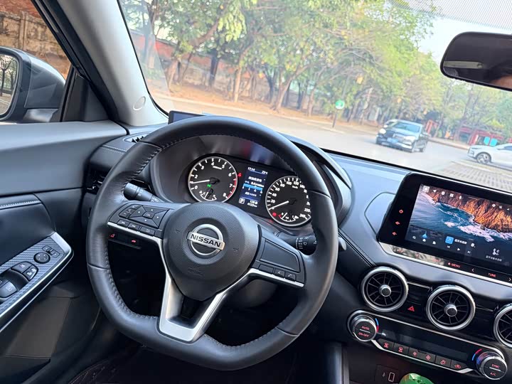 Фото 9 - Nissan Sylphy