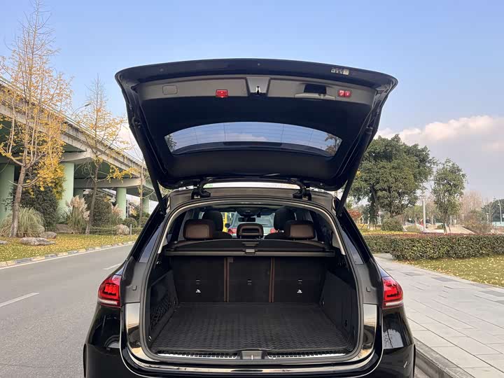 Фото 13 - Mercedes-Benz GLE-Class