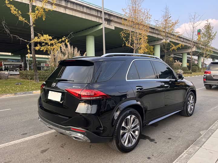 Фото 16 - Mercedes-Benz GLE-Class