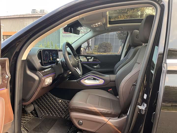 Фото 4 - Mercedes-Benz GLE-Class