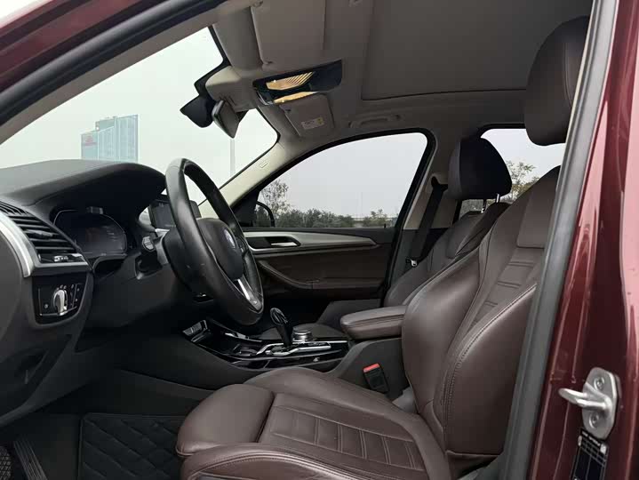 Фото 16 - BMW iX3