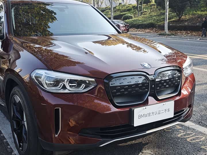 Фото 4 - BMW iX3