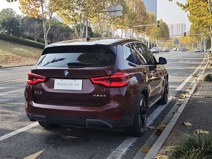 Фото 5 - BMW iX3