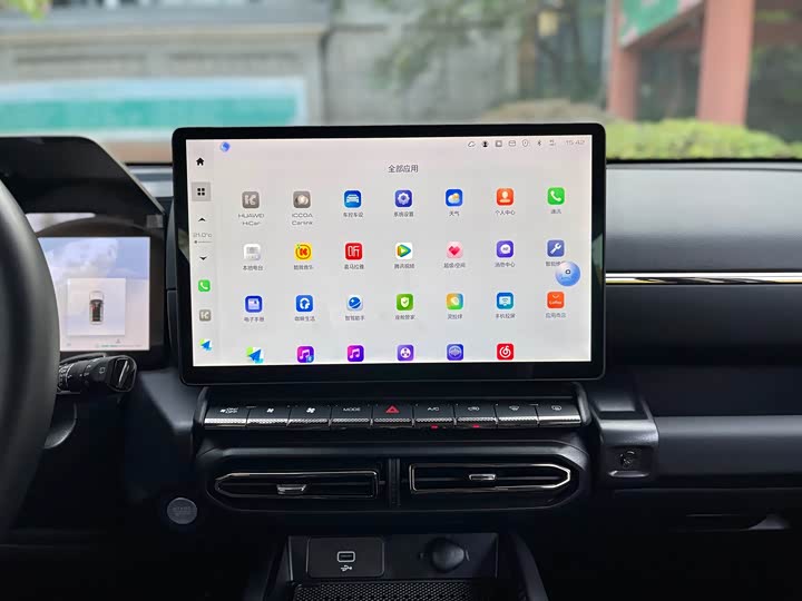 Фото 13 - Haval H-Dog