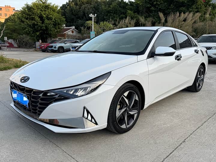 Фото 1 - Hyundai Elantra N line