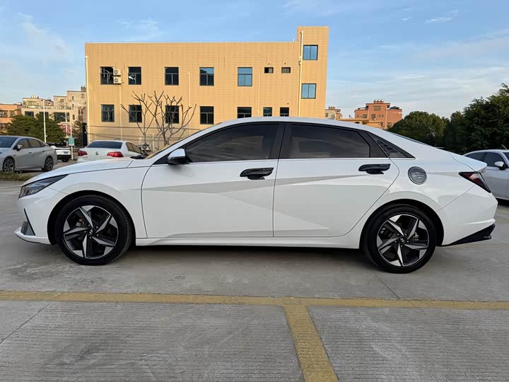 Фото 4 - Hyundai Elantra N line