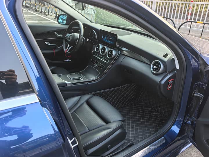 Фото 12 - Mercedes-Benz C-Class