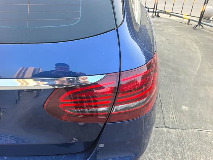 Фото 17 - Mercedes-Benz C-Class