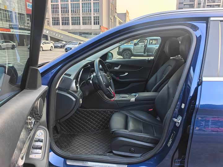 Фото 5 - Mercedes-Benz C-Class