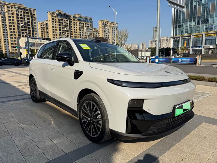 Фото 3 - Leapmotor B10