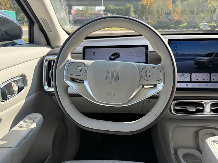 Фото 7 - Leapmotor B10