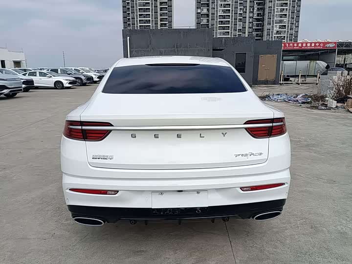 Фото 12 - Geely Preface