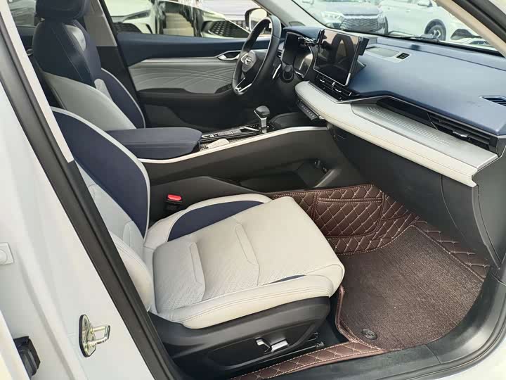 Фото 5 - Geely Preface