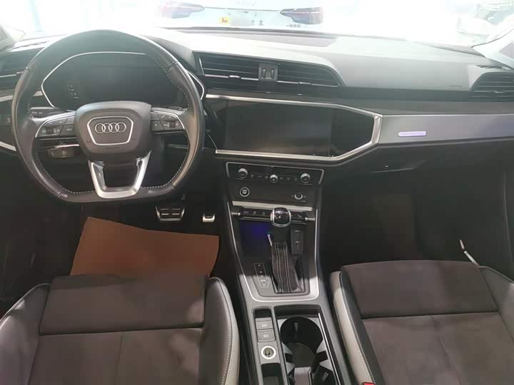 Фото 10 - Audi Q3