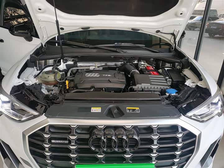 Фото 20 - Audi Q3