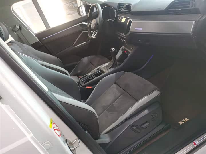 Фото 25 - Audi Q3