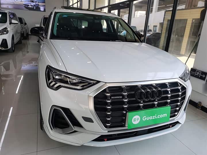 Фото 3 - Audi Q3