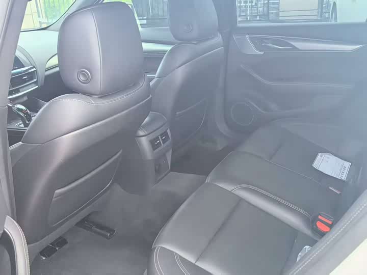 Фото 6 - Cadillac CT5