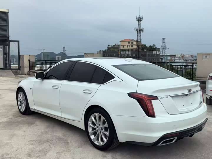 Фото 9 - Cadillac CT5