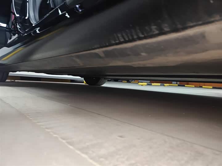 Фото 21 - Tesla Model 3