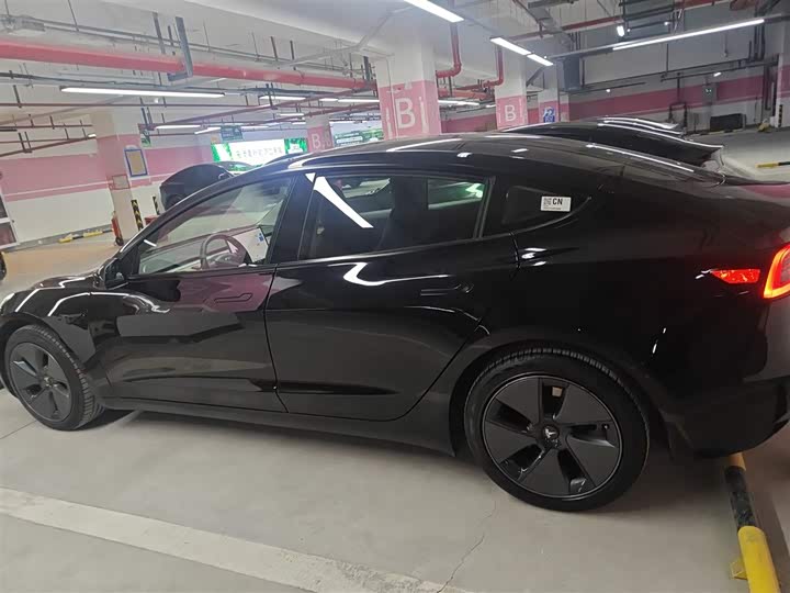 Фото 5 - Tesla Model 3