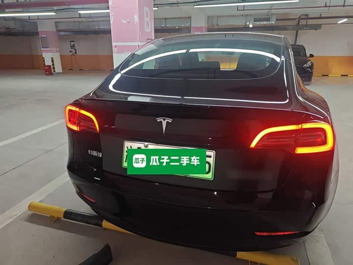 Фото 6 - Tesla Model 3