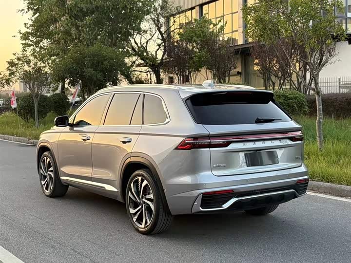 Фото 5 - Geely Monjaro