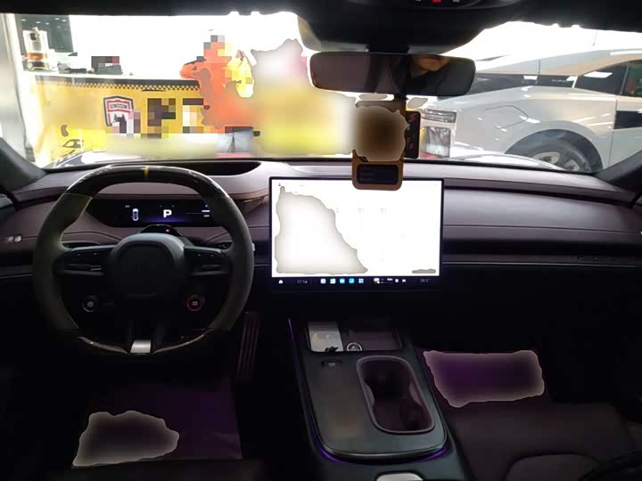 Фото 10 - Xiaomi SU7