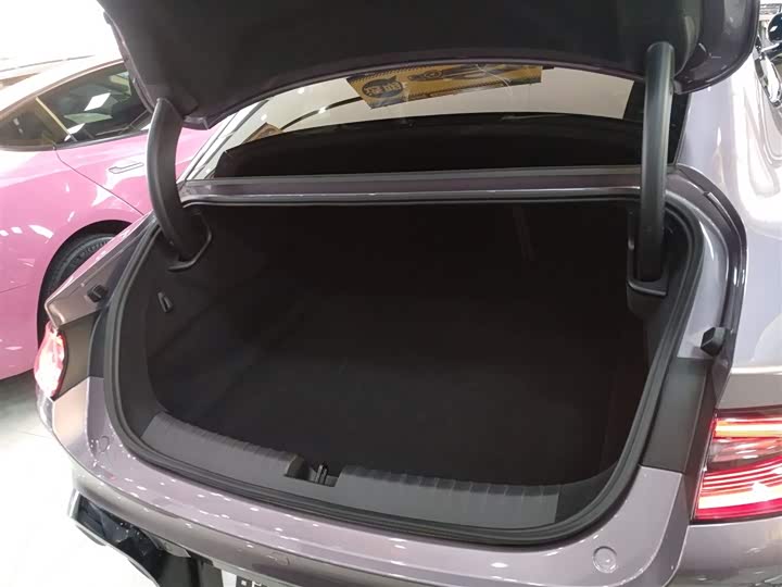 Фото 19 - Xiaomi SU7