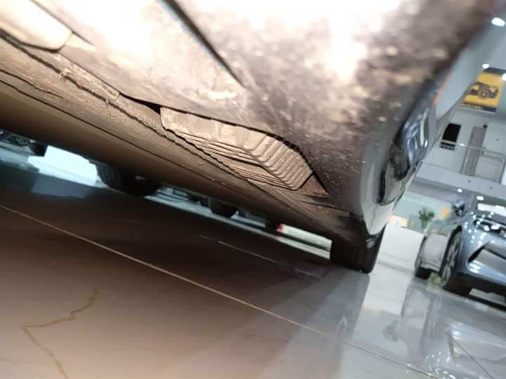 Фото 22 - Xiaomi SU7