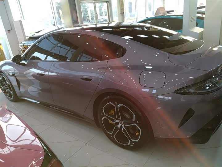 Фото 5 - Xiaomi SU7