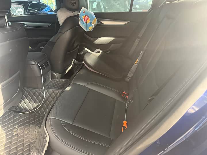 Фото 13 - Cadillac CT5