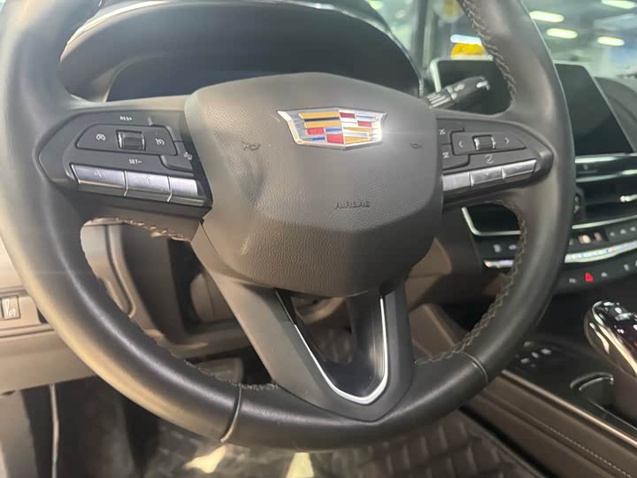 Фото 6 - Cadillac CT5