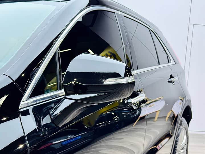 Фото 7 - Cadillac XT4