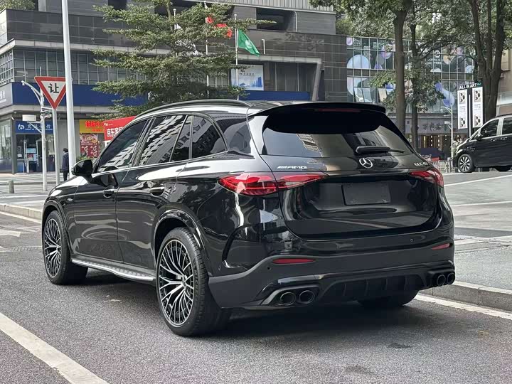 Фото 13 - Mercedes-Benz GLC-Class AMG